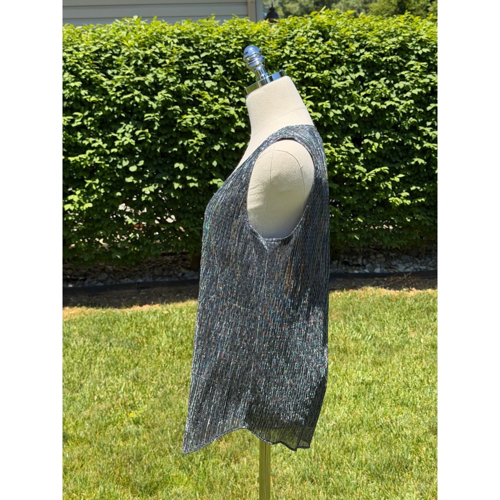 NEW Banana Republic Silver Glam Shimmer Metallic Going Out Tank Top Women's‎ M - Picture 3 of 13
